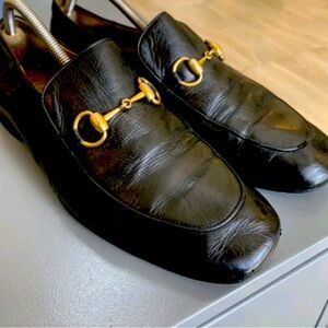 Men’s gucci Jordan fold back loafers used good condition for all occasions